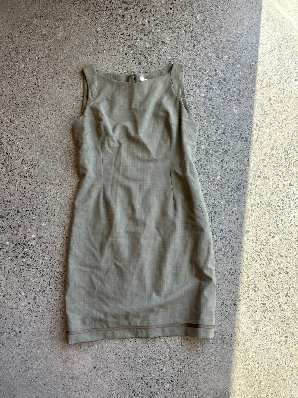 Joseph Abboud Collection Sage Green Minimalist Sheath Dress Size 4